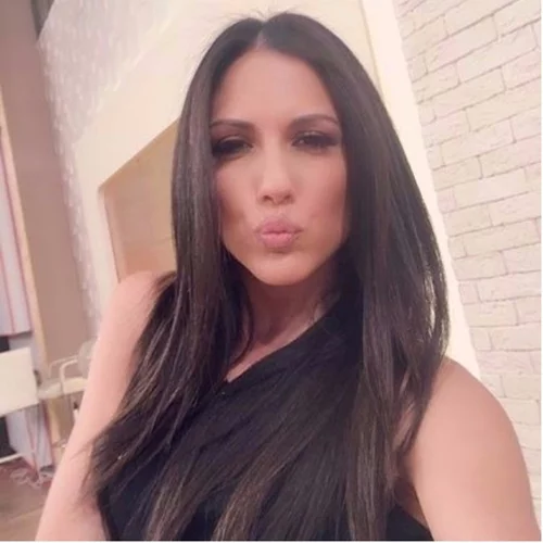 Ανθή Βούλγαρη: Το νέο της hairlook ένα μήνα μετά την επέμβαση