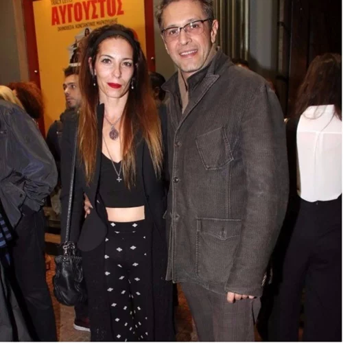 Αιμίλιος Χειλάκης - Αθηνά Μαξίμου: Σπάνια βραδινή έξοδος για το ζευγάρι