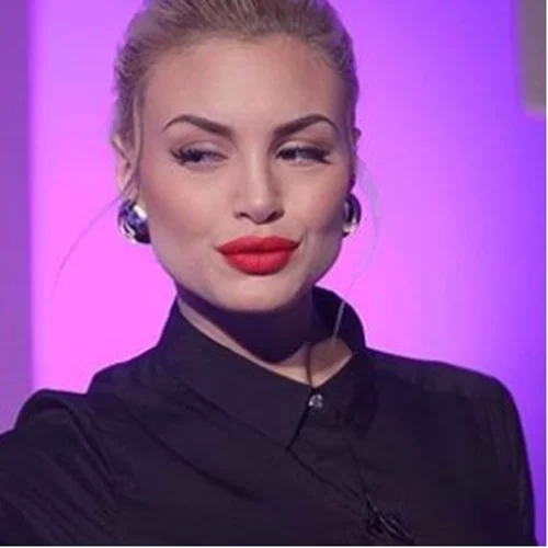 Αλεξάνδρα Παναγιώταρου: Η σεξοβόμβα του My Style Rocks παντρεύεται!