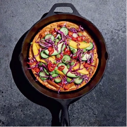 3 συνταγές για εξωτική πίτσα με σούπερ υγιεινά υλικά: Μαροκινή, με μάνγκο ή μπουράτα