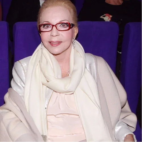 Νόνικα Γαληνέα: Δες την πανέμορφη εγγονή της που ασχολείται με το modeling!