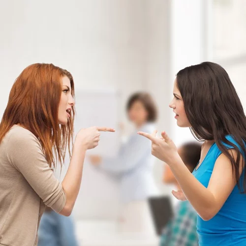 Πώς να χειριστείς κάποιον που δεν συμπαθείς