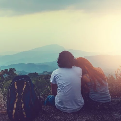 Οι γυναίκες είναι πιο ευτυχισμένες με έναν λιγότερο όμορφο άντρα