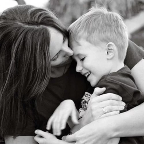 Πώς μια μητέρα μπορεί να «βλάψει» τον γιο της από αγάπη