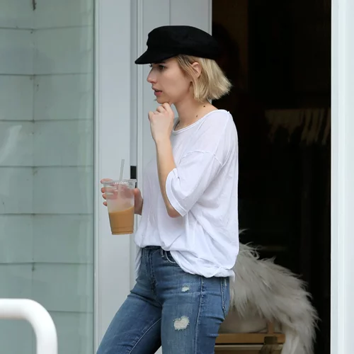 Emma Roberts: Φόρεσε το ιδανικό outfit για το φθινόπωρο