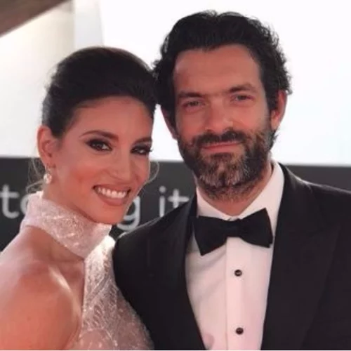 Αθηνά Οικονομάκου | Οι λεπτομέρειες από τον μυστικό γάμο με τον Φίλιππο Μιχόπουλο