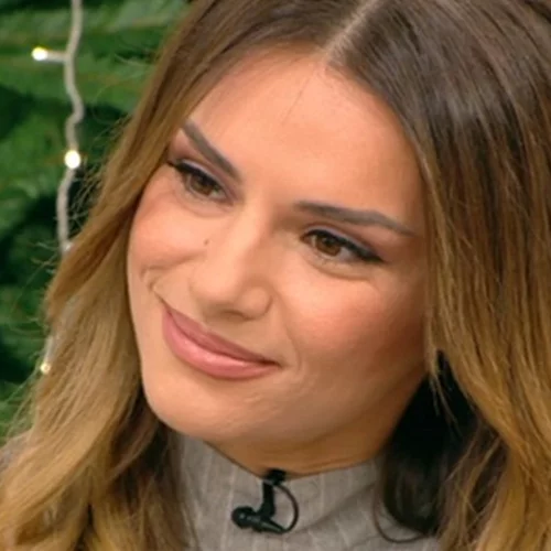 Ελένη Τσολάκη | Μας καλημέρισε με την πιο χαρούμενη selfie