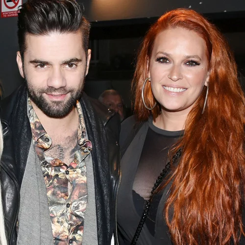 Θέατρο Χώρα | Ποιους είδαμε στην επίσημη πρεμιέρα του "Hair"