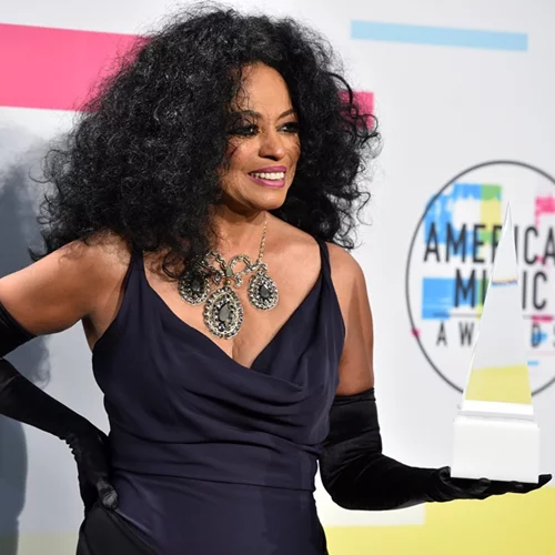 Diana Ross | Μαζί με τα εγγόνια της στη σκηνή των AMAs