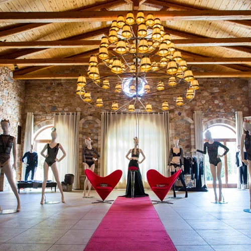 Ανακαλύψαμε τα πιο cosy ρούχα και τα πιο cool εσώρουχα της σεζόν