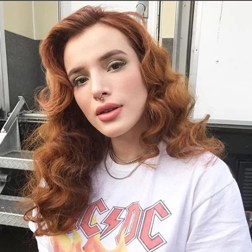 Η Bella Thorne άλλαξε τα μαλλιά της και τώρα (νομίζουμε) ότι είναι πιο εντυπωσιακά από ποτέ!