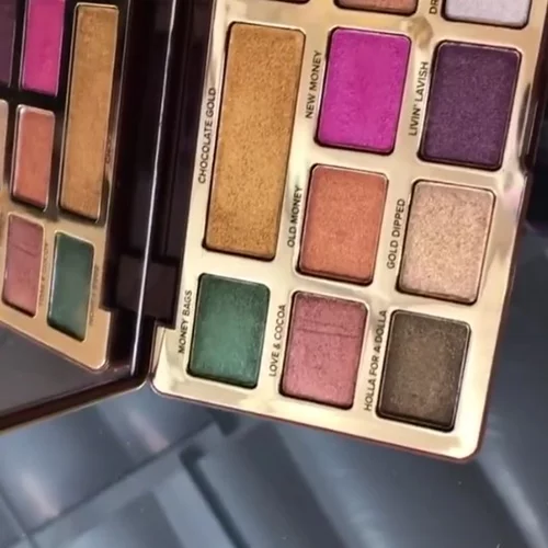 Too Faced: Από αληθινό χρυσάφι η νέα παλέττα Chocolate Bar!