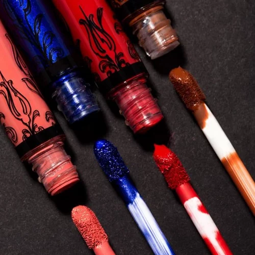 Αυτά κι αν είναι νέα: Κέρδισε τα 3 πιο hot products από την σειρά Kat Von D Beauty! (Αποτελέσματα)