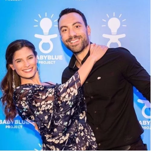 Χριστίνα Μπόμπα & Σάκης Τανιμανίδης | Στόλισαν για τα Χριστούγεννα