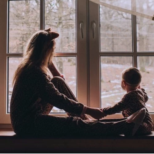 Ανάλυσέ Το | Η Σάντυ Κουτσοσταμάτη απαντά στις ερωτήσεις νέων γονέων