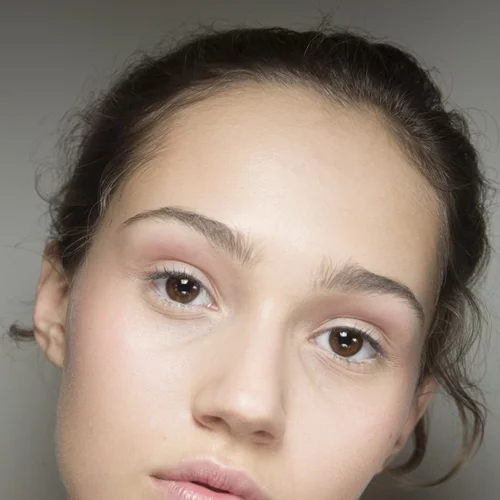 Σκασμένα χείλη και ακόμα δεν μπήκε ο χειμώνας; Μην το επιτρέψεις να συμβεί!