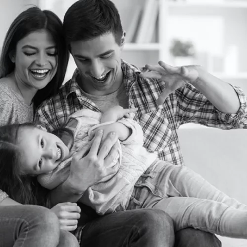 Τί είναι αυτό που κάνει μια οικογένεια να είναι ευτυχισμένη;