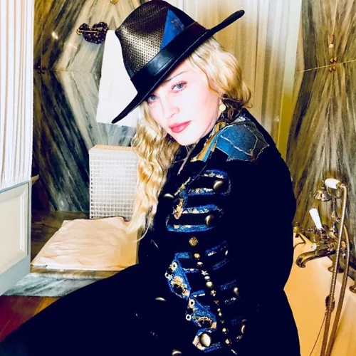 Μήπως η Madonna είναι τελικά μία από εμάς;