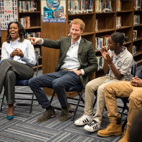 Ο Πρίγκιπας Harry και η Michelle Obama τα λένε σαν δύο καλοί φίλοι