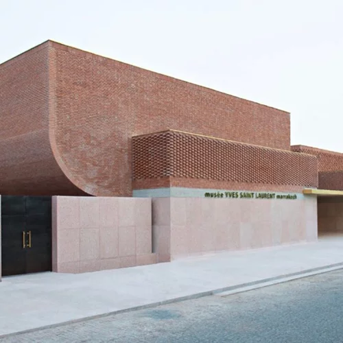 Μέσα στο νέο μουσείο του Yves Saint Laurent στο Μαρακές