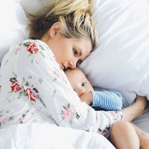 Όταν ο οικογενειακός περίγυρος μπλοκάρει την ηρεμία μιας μητέρας