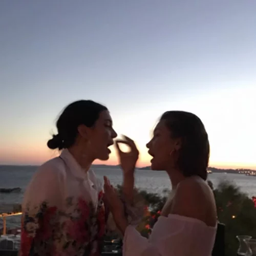 Bella Hadid & Kendall Jenner | Μαζί για ένα Σαββατοκύριακο στον... παράδεισο!