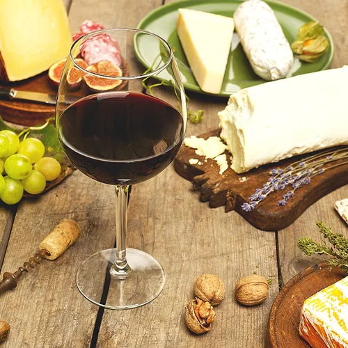 Η ώρα που θα αγοράζεις Beaujolais Nouveau από το σουπερμάρκετ έφτασε!