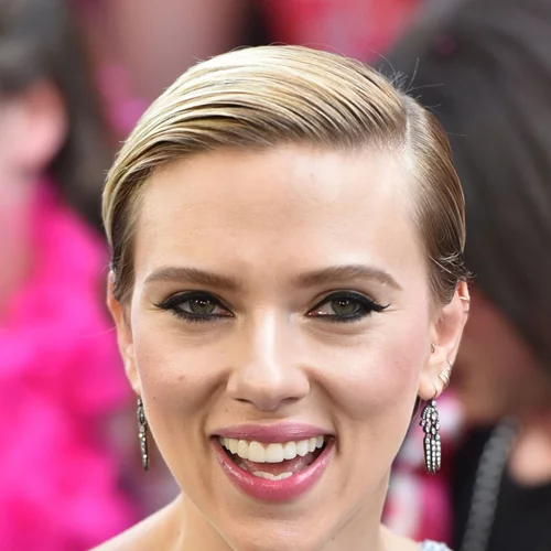 Scarlett Johansson - Colin Jost | Η σχέση τους μόλις σοβάρεψε!