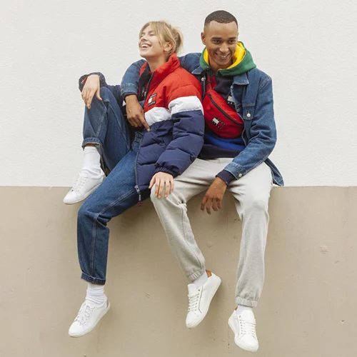 Tommy Jeans | H Hilfiger Denim αλλάζει και το ανακοινώνει με μία σούπερ καμπάνια!