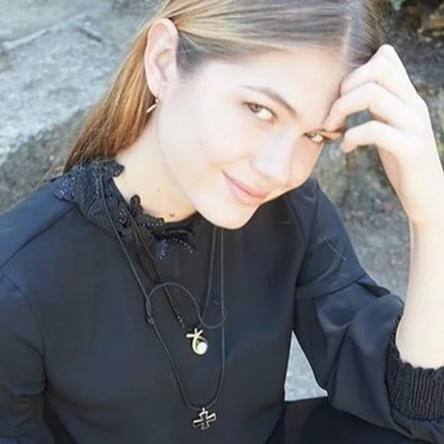 Αμαλία Κωστοπούλου | Ποζάρει με μαγιό λίγο πριν τα Χριστούγεννα