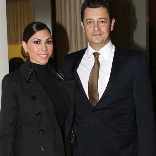 Αντώνης Σρόιτερ & Ιωάννα Μπούκη | Στόλισαν το Χριστουγεννιάτικο δέντρο