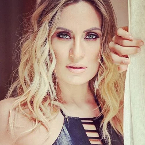 Ελεονώρα Μελέτη | Στο θέατρο μαζί με τον Θοδωρή Μαροσούλη