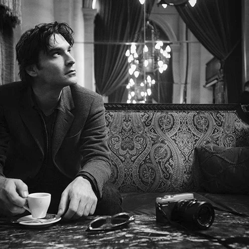 Χριστόφορος Παπακαλιάτης | Χριστούγεννα στο Los Angeles