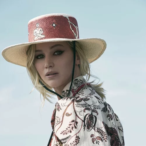 Jennifer Lawrence | Ρομαντική καουμπόισα για τον οίκο Dior