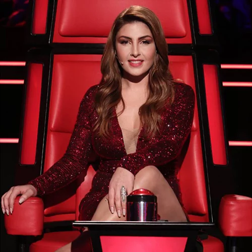 Έλενα Παπαρίζου | Το festive look της στον τελικό του "The Voice"