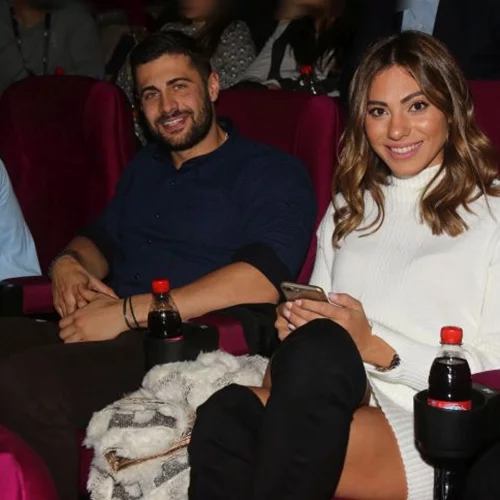 Ευρυδίκη Βαλαβάνη - Κωνσταντίνος Βασάλος: Πιο ερωτευμένοι από ποτέ σε νυχτερινή έξοδο! (βίντεο)