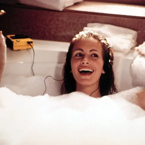 Δεκατέσσερις ρομαντικές κομεντί για να δεις φέτος τα Χριστούγεννα