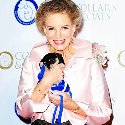 Η καρφίτσα της Πριγκίπισσας του Κεντ που προκάλεσε σάλο!