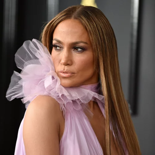 Jennifer Lopez | Bραβείο «Fashion Icon» στα CFDA 2019
