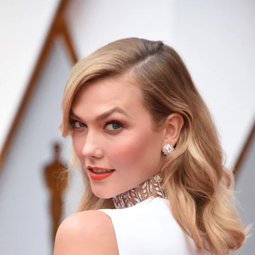 Karlie Kloss | Αναλαμβάνει την παρουσίαση του Project Runway