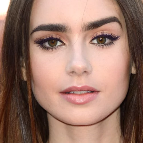 H Lily Collins μόλις υιοθέτησε το πιο cool χρώμα μαλλιών της σεζόν!