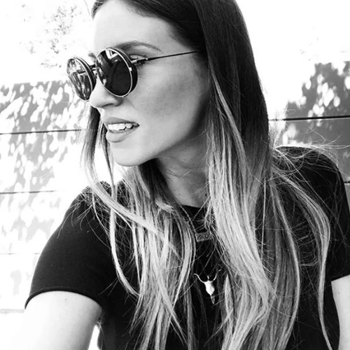 Αθηνά Οικονομάκου | Ποζάρει με την κοιλιά της πιο φουσκωμένη από ποτέ