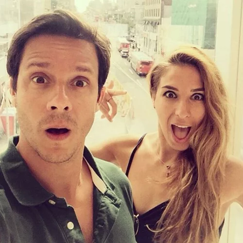 Αντιγόνη Ψυχράμη & Δημήτρης Μακαλιάς | Εντυπωσιακός στολισμός για τα Χριστούγεννα