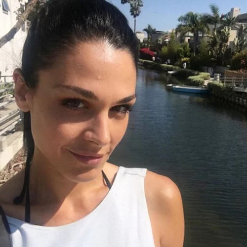 Ιωάννα Τριανταφυλλίδου | Στην Ελλάδα μαζί με τον Πάνο Βλάχο για τις γιορτές