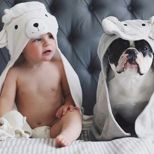 10 αψυχολόγητα πράγματα που κάνει ένα μωρό