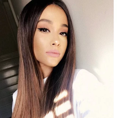 Μια Ariana Grande-ρομπότ στο κλιπ του «34+35»