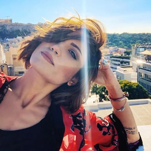 Μαίρη Συνατσάκη | Οι ευχές στην αδερφή της για τα κοινά τους γενέθλια