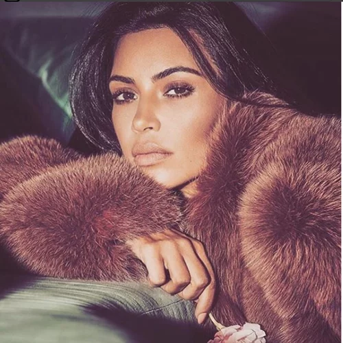 Kim Kardashian... on ice! Η star μαθαίνει στα παιδιά της πατινάζ!