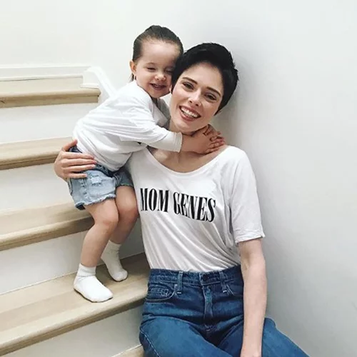 Η μικρή κόρη της Coco Rocha ανακοινώνει την εγκυμοσύνη της μητέρας της