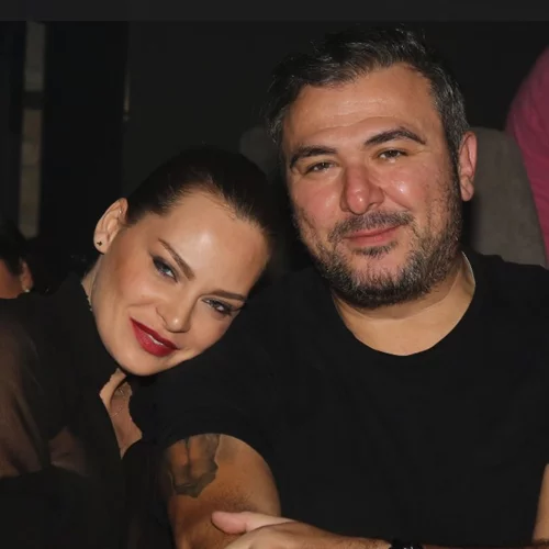 Αντώνης Ρέμος-Υβόννη Μπόσνιακ | Τρυφερές στιγμές σε νυχτερινή έξοδο